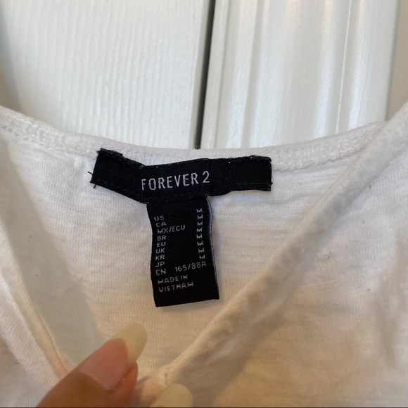 Forever21 white crop top - Picture 4 of 4
